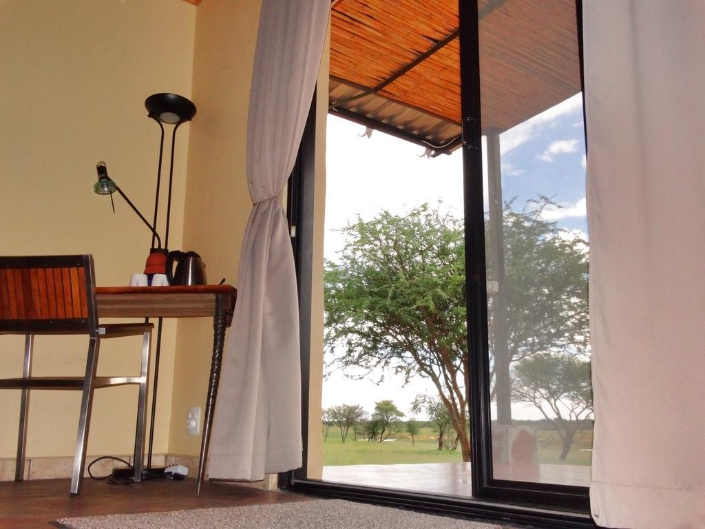 Ovita Wildlife Restcamp Okazize Chambre photo